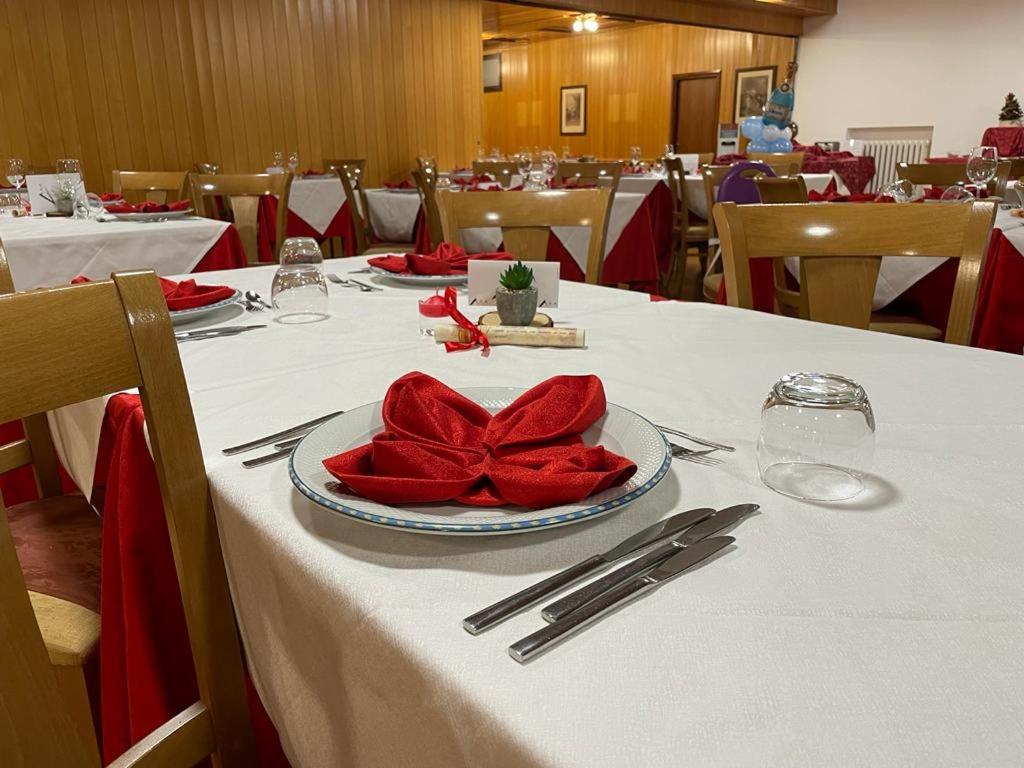 Hotel Sancamillo Dimaro Esterno foto